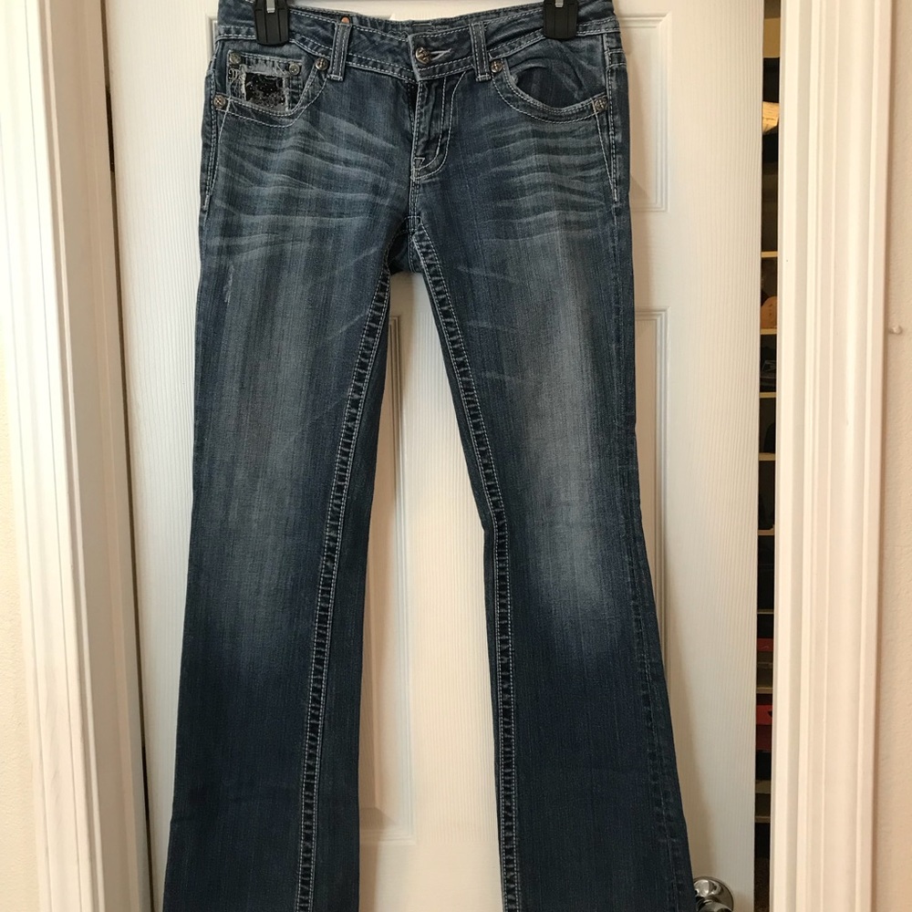 Women’s miss me jeans size 30